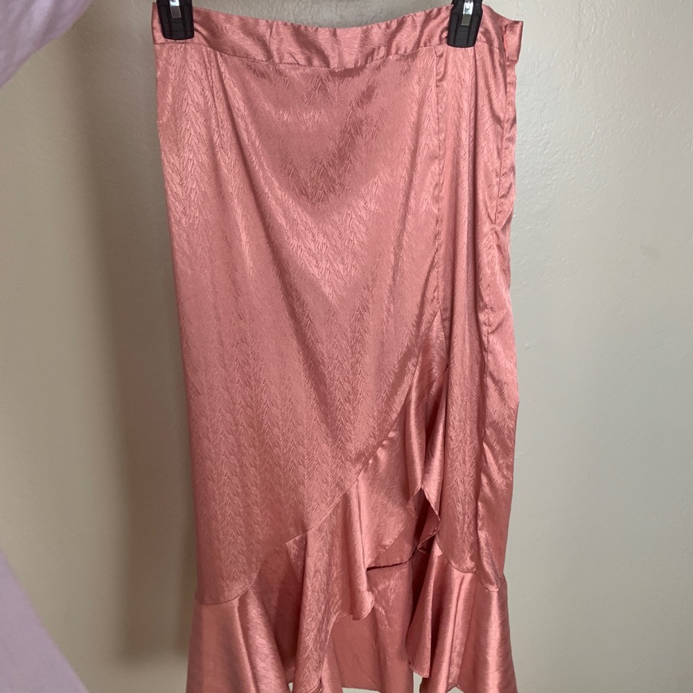 Asymmetric satin pink maxi skirt with zipper